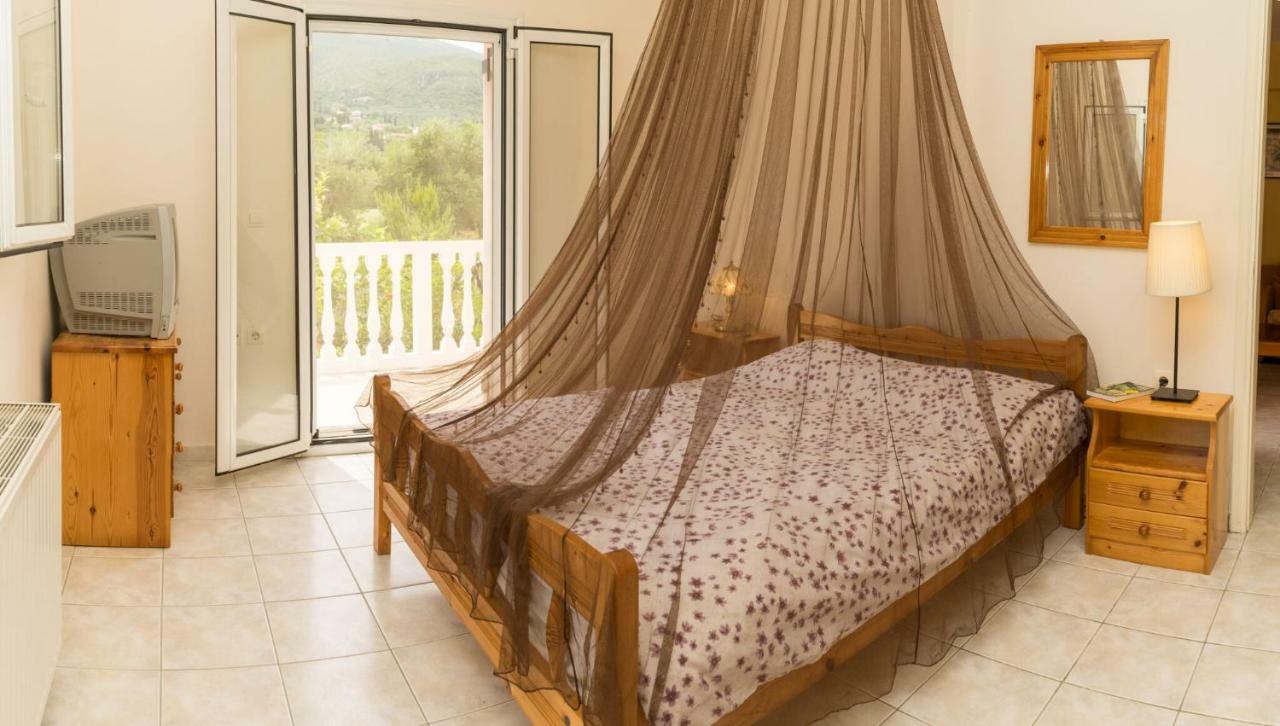 2 Bed House With Mountain View Apartment Alykes  Exterior foto