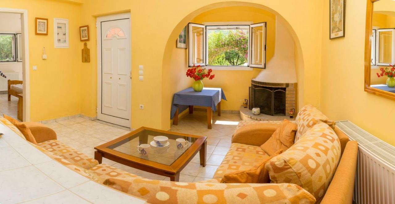 2 Bed House With Mountain View Apartment Alykes  Exterior foto