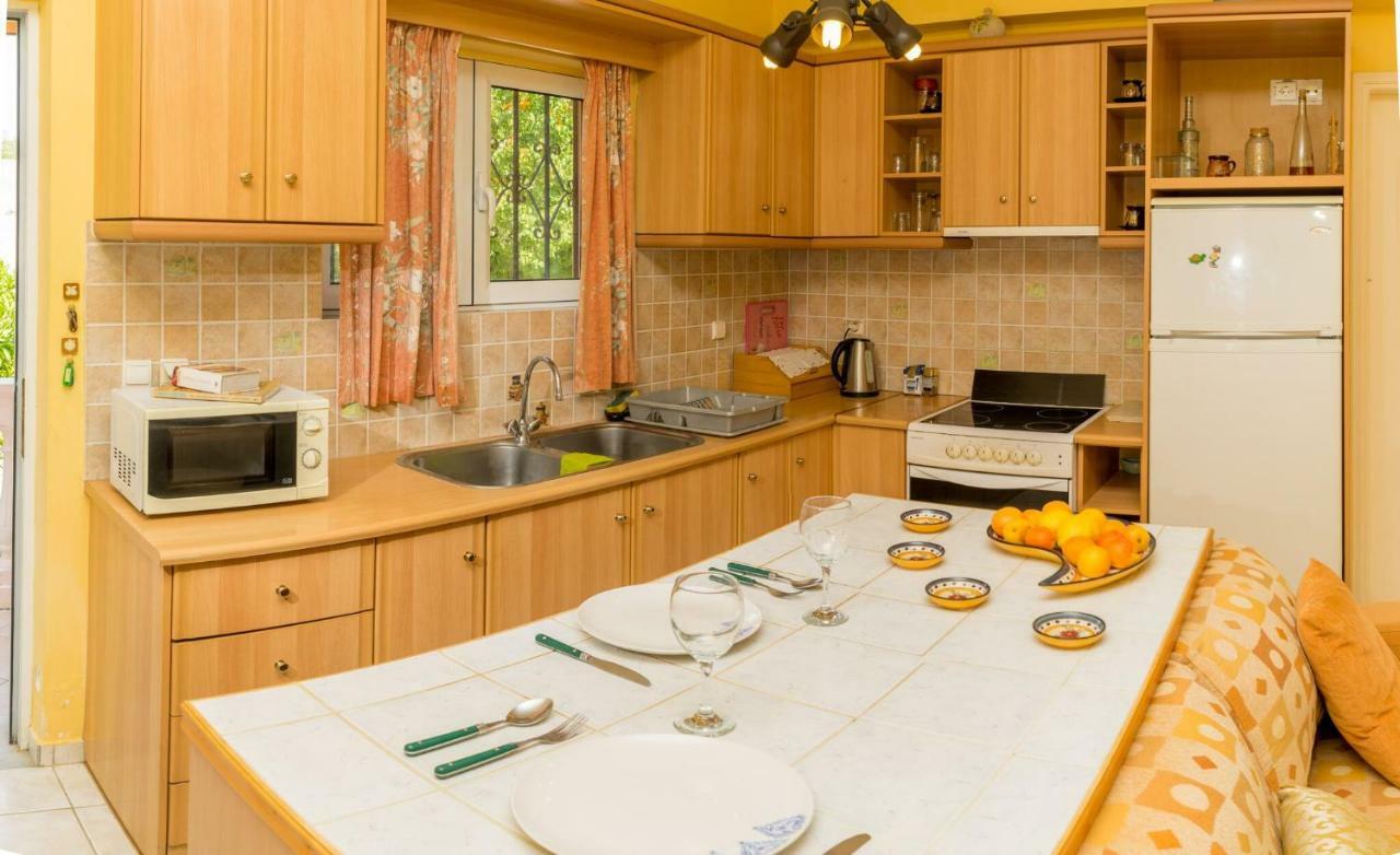 2 Bed House With Mountain View Apartment Alykes  Exterior foto